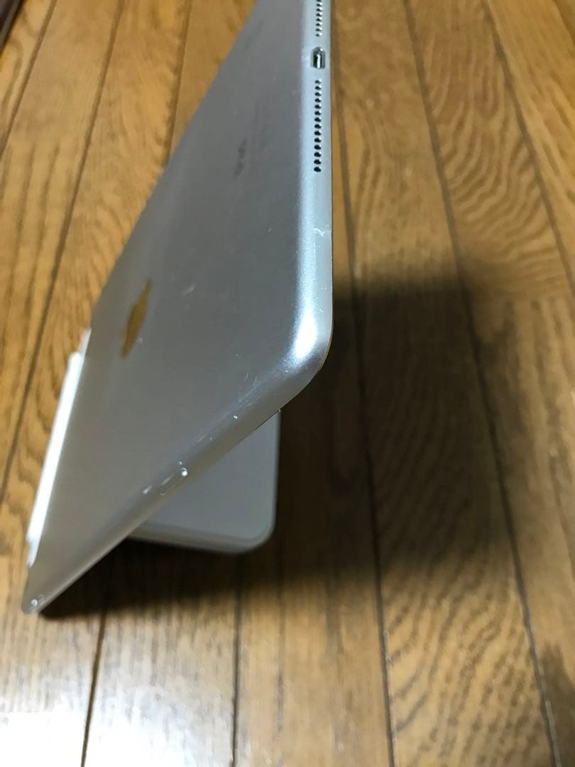 iPad Air 2 WiFi+CELL シルバー128G
