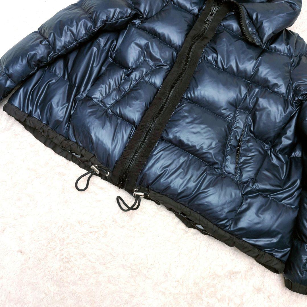 サカイラック　ダウンジャケット　クロップド　フレア　ドローコード　ハイネック　紺