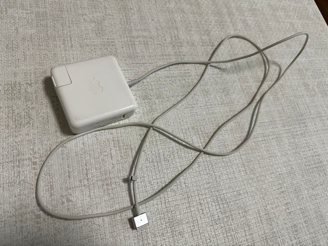 Apple MacBook Pro 15インチ シルバー