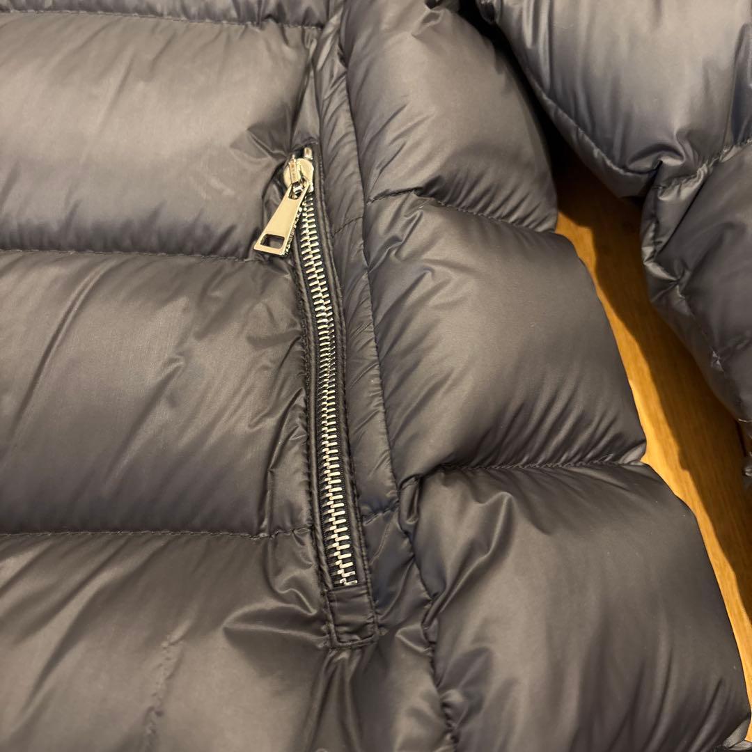 MONCLER グレー ダウンジャケット