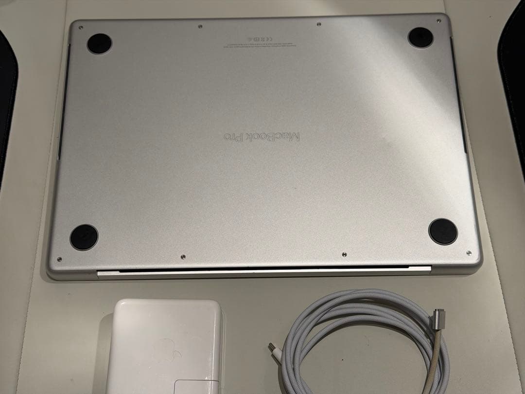 MacBook Pro 14“ M1 Pro 32GB JIS