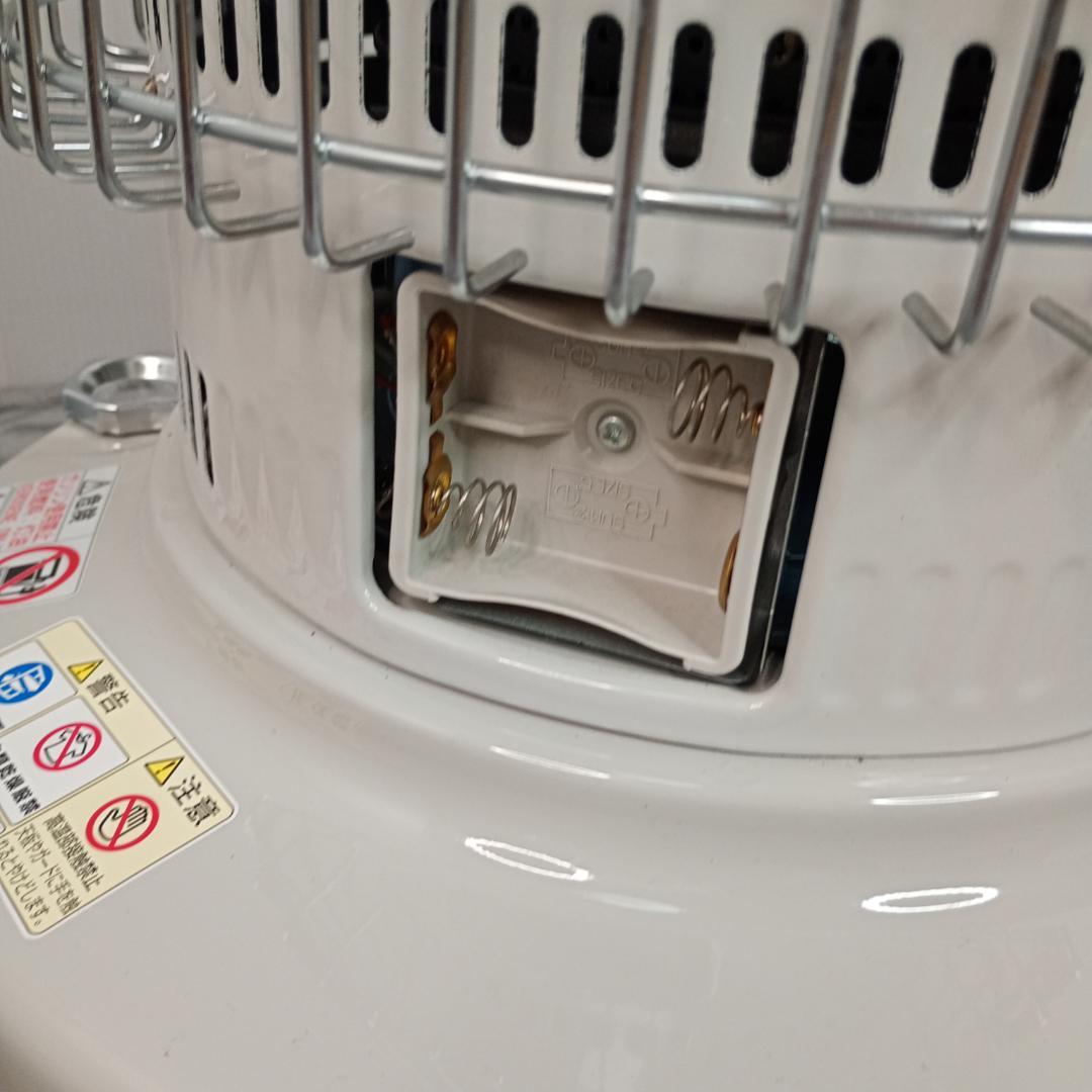 【訳アリ未使用品】 トヨトミ 石油ストーブ KS-67E White Clean