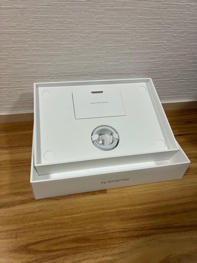 最大容量100%MacBook Air M1 13インチ256GBシルバー