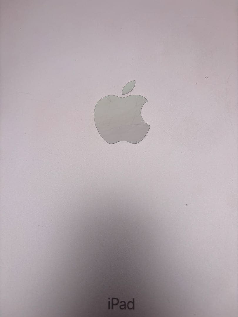 mama iPad A1954 第６世代　ゴールド