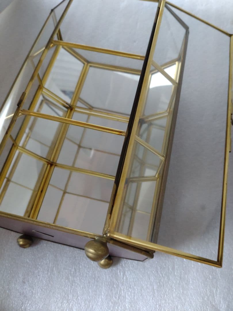 ガラスケース　飾り棚　コレクションケース　3段八角形　真鍮　鏡　アンティーク