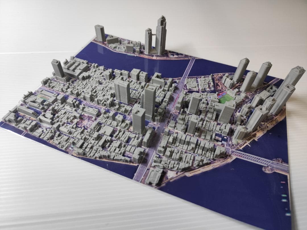 淳*次様 佃　月島　聖路加タワー周辺　都市模型　(透明ケース付)