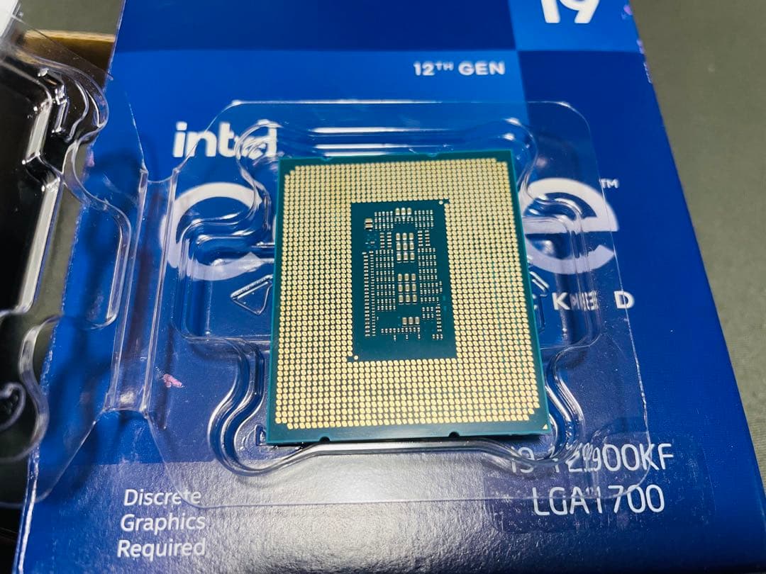 Intel core i9プロセッサー 12900KF(LGA1700)