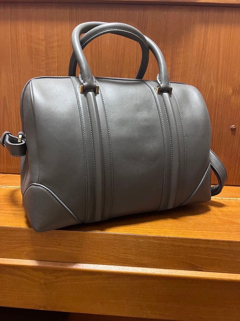 最終お値下げ！GIVENCHY ジバンシィ【希少！新品未使用】