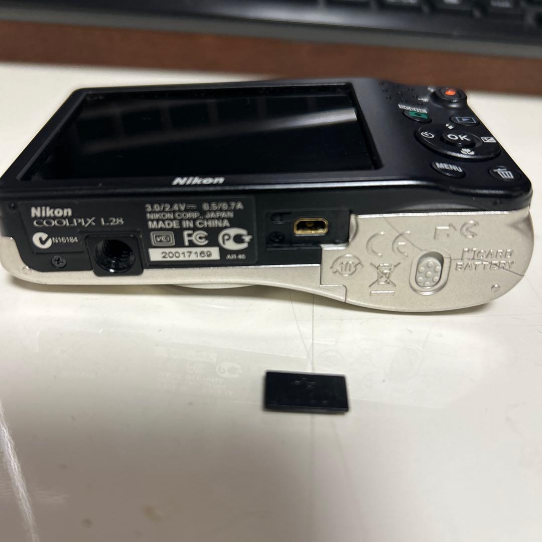 デジタルカメラ Nikon COOLPIXL28