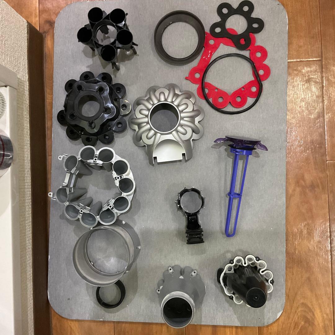 28. 『分解洗浄済み』動作確認済　ダイソンDyson V8　SV10 sv25