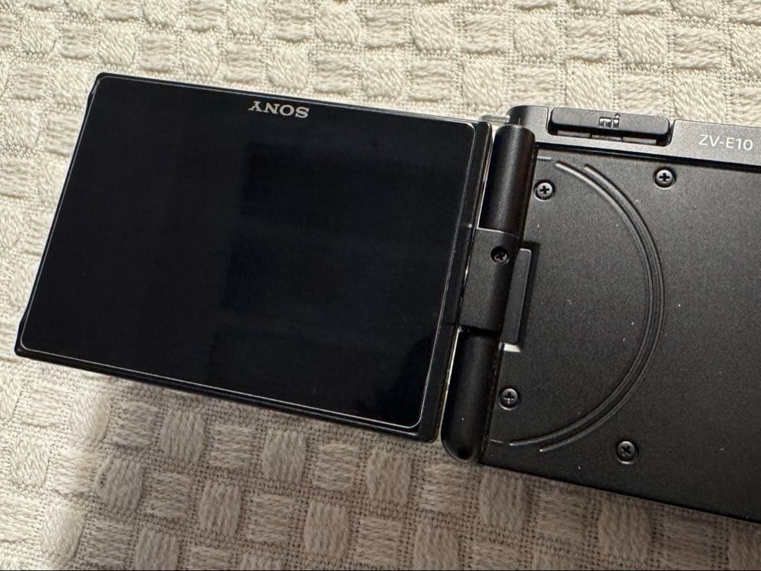 最終価格！値下げ不可【美品】SONY ZV-E10 ボディ　ブラック　ミラーレス