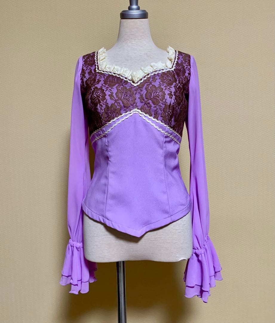 フラメンコ衣装　ソニアジョーンズ上下セットベルト付き　サイズMA