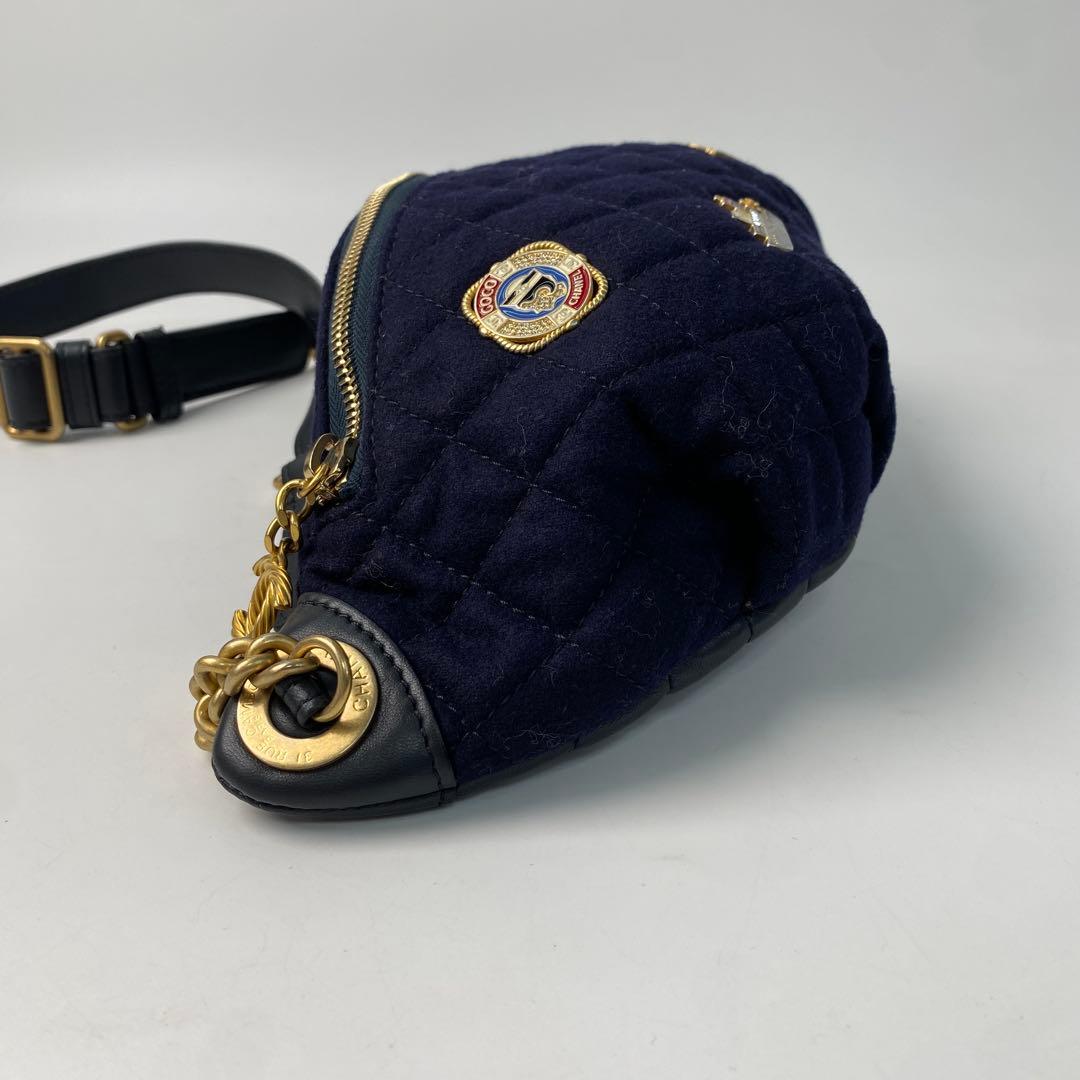 CHANEL チャーム ココマーク ボディバッグ 斜めがけ クロスボディ26番.