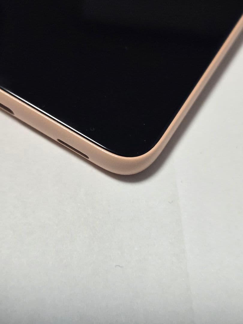 極美品　arrows　we2 スマートフォン 本体 ライトオレンジ