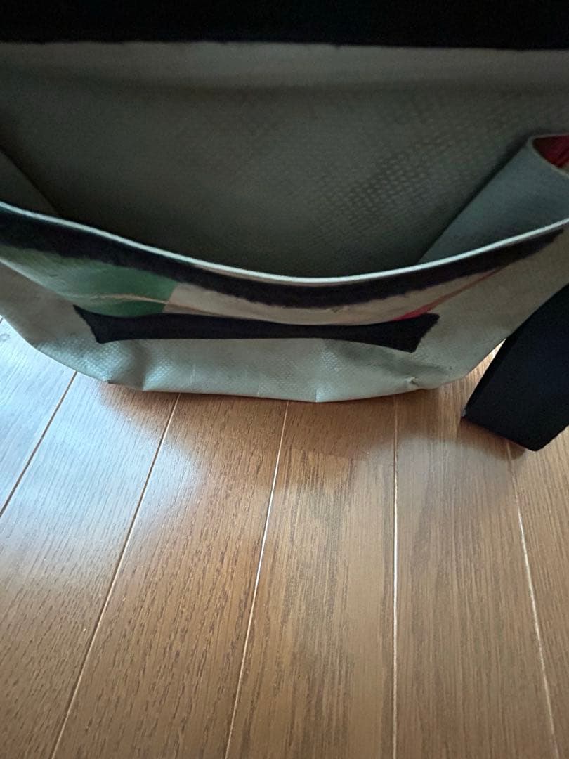 フライターグ　F11 LASSIE ラッシー