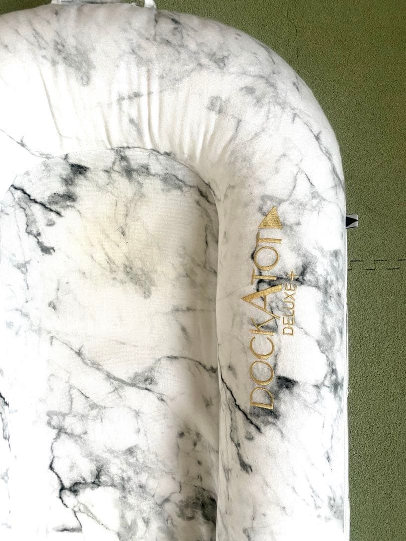 DockATot Deluxe+ドッカトット　大理石　マーブル　ベッドインベッド