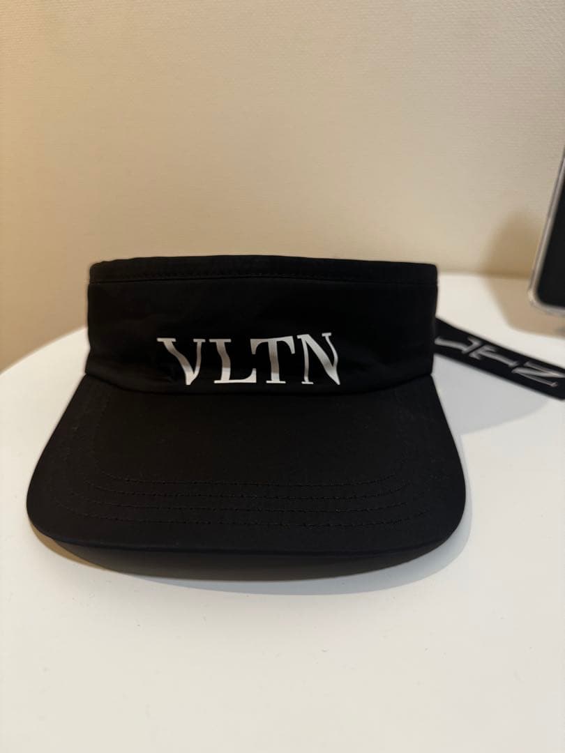 【レア品】バレンチノ　サンバイザー