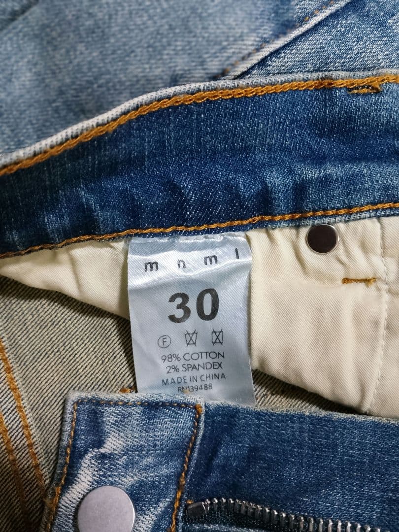 ミニマルスキニーデニム ダメージ加工　30インチ