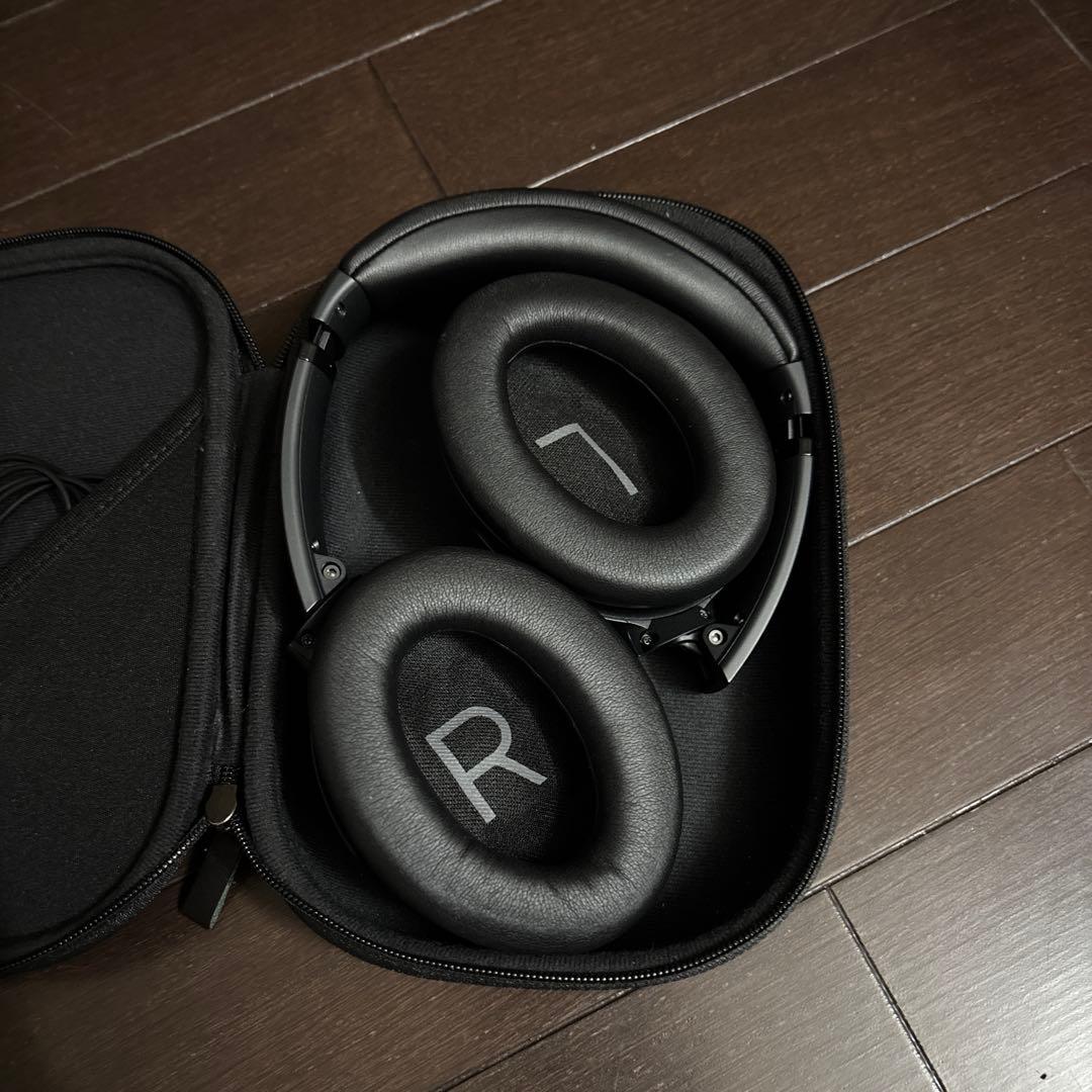 Bose ワイヤレスヘッドホン キャリングケース付き