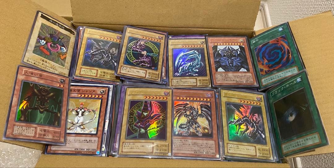 遊戯王 日版光り物のみ　スーパーレア以上 4000枚 まとめ売り　大量　引退