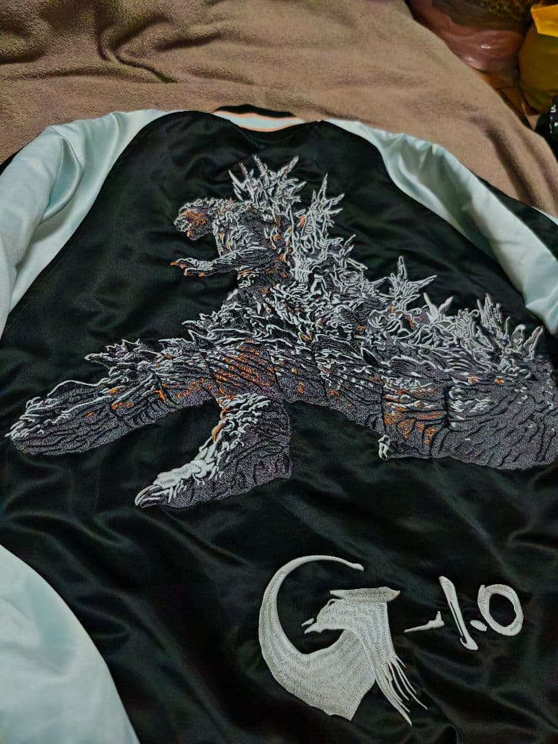 BREEZE ゴジラ 美品 日本限定 スカジャン ２面用 サテン vintage