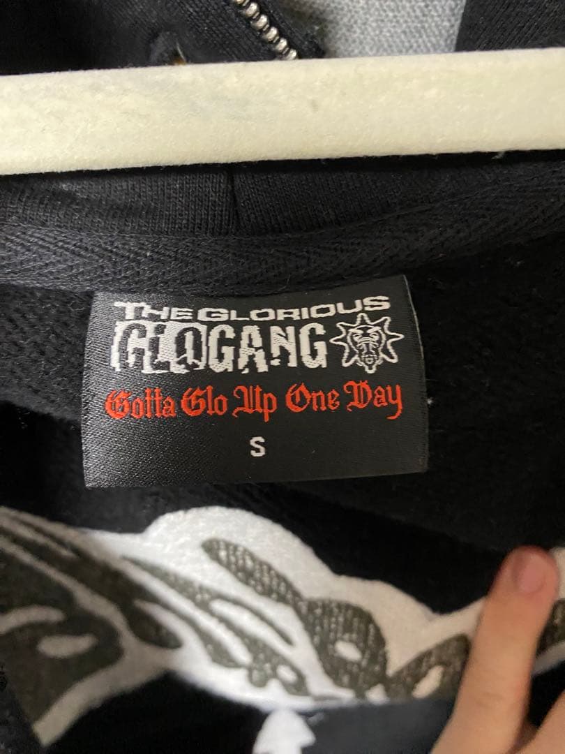 Glo gang パーカー