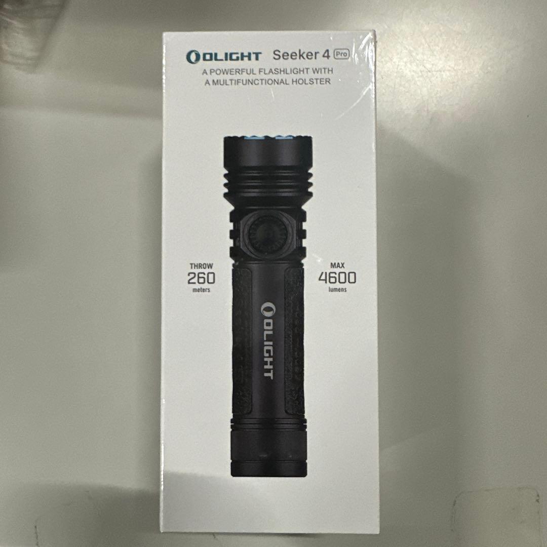 新品未開封　OLIGHT(オーライト) Seeker 4 Pro LEDライト