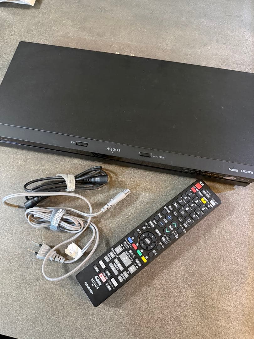 SHARP チューナー搭載Blu-rayレコーダー　2018年製