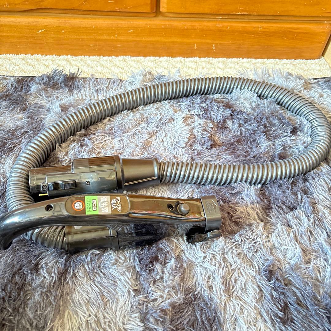 日立 サイクロン式掃除機　cv-sp300k