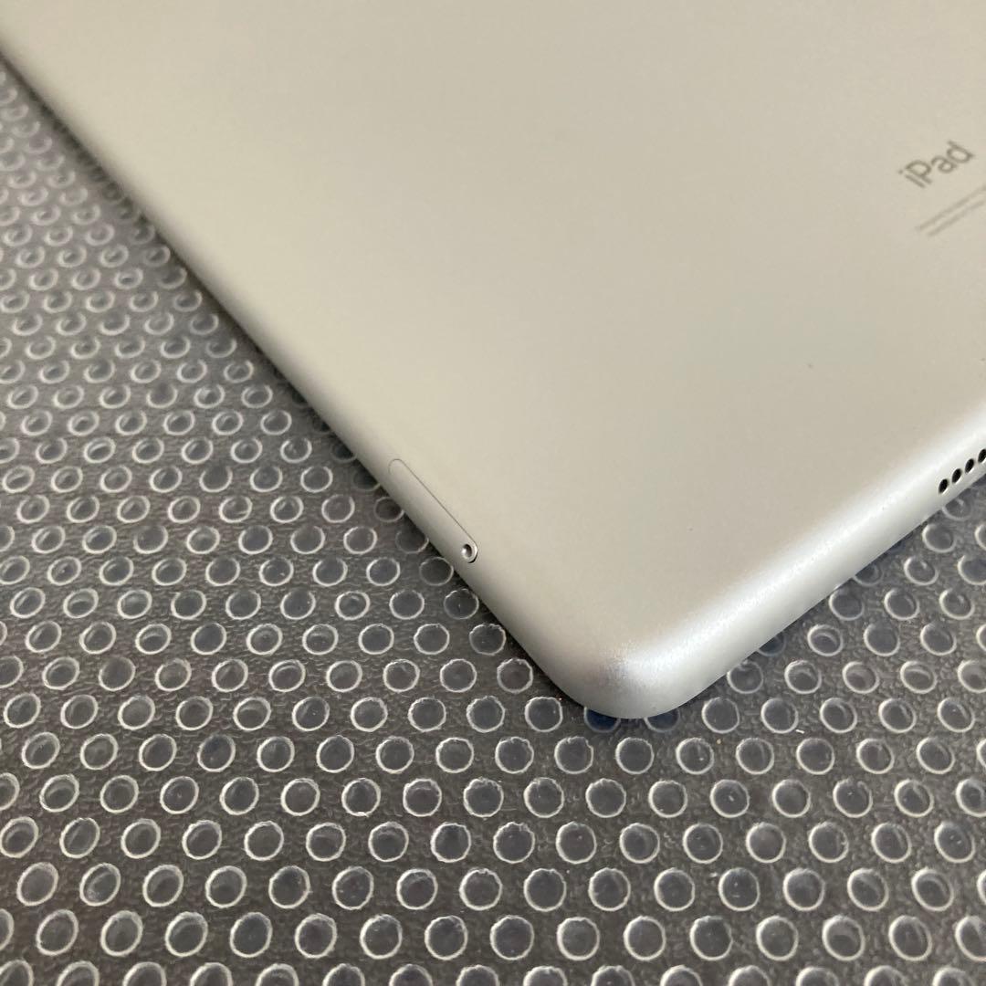 801【早い者勝ち】電池良好☆iPad7 第7世代 32GB SIMフリー☆