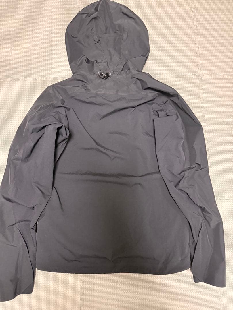 ARC'TERYX ヴィランス　ブラック　マウンテンパーカー　Gore-tex