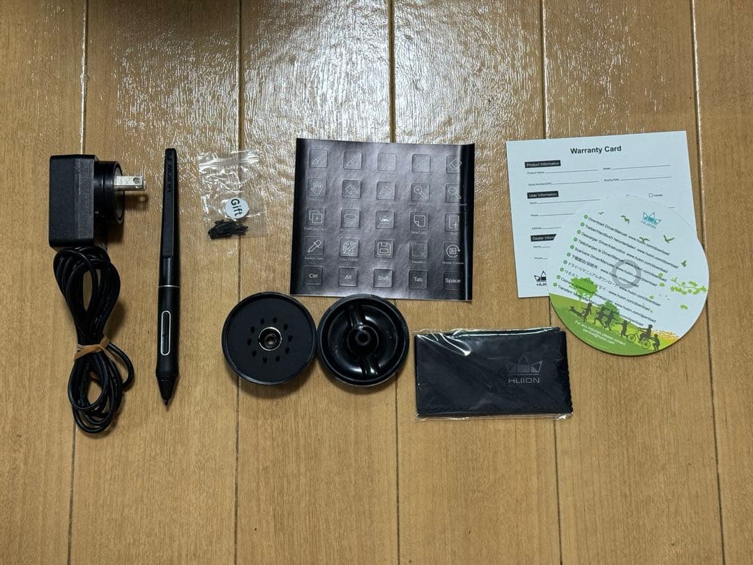 HUION KAMVAS Pro16 液タブ