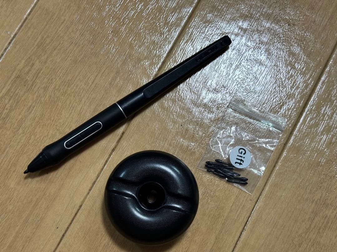 HUION KAMVAS Pro16 液タブ