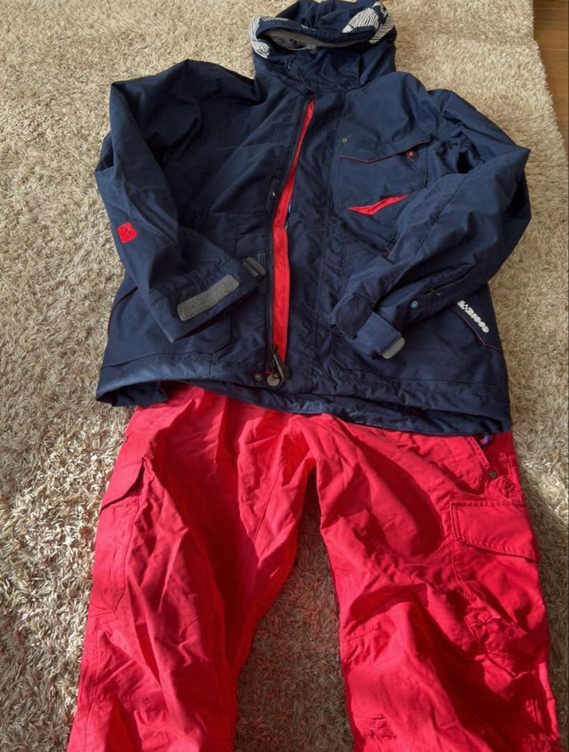 BLUEBLOODスノーボードウェア上下