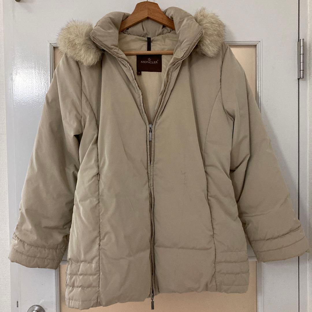 モンクレール　ダウンジャケット　ダウンコート　レディース