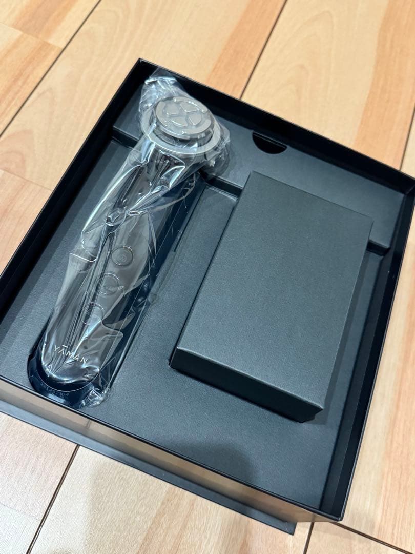 [新品未使用]YA-MAN ヤーマン　フォトプラス　プレステージSP美顔器