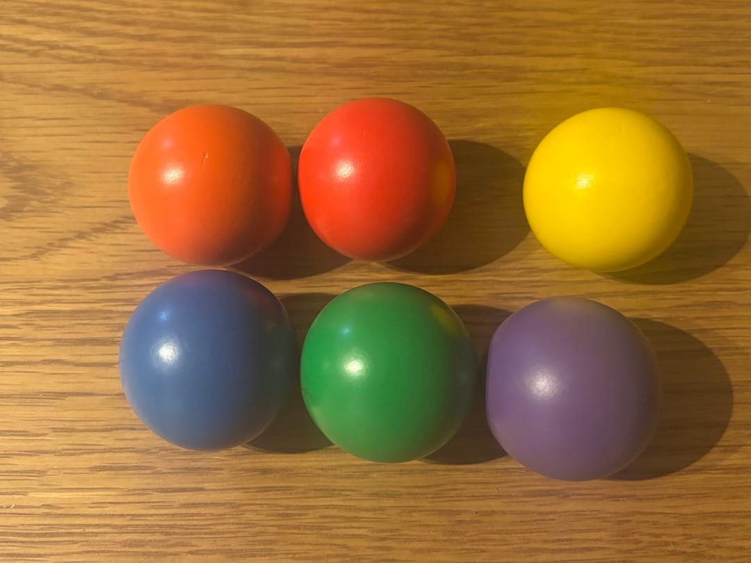童具館 カラーボール waku
