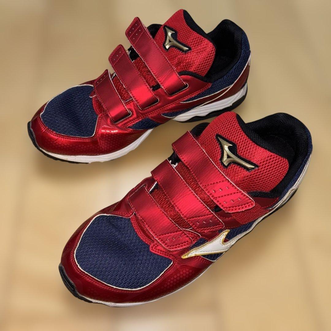 トレーニングシューズ