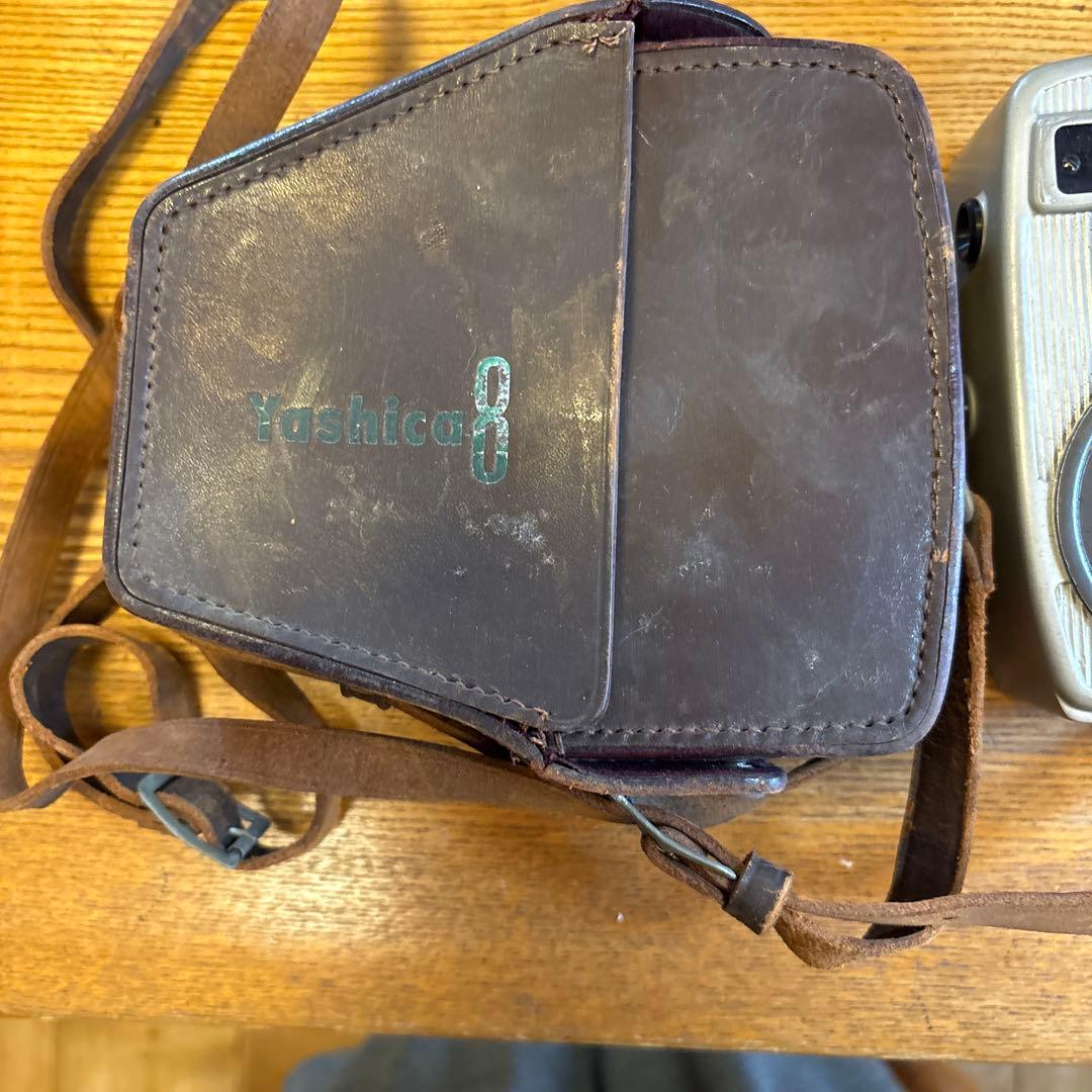 Yashica-8 レンジファインダーカメラ