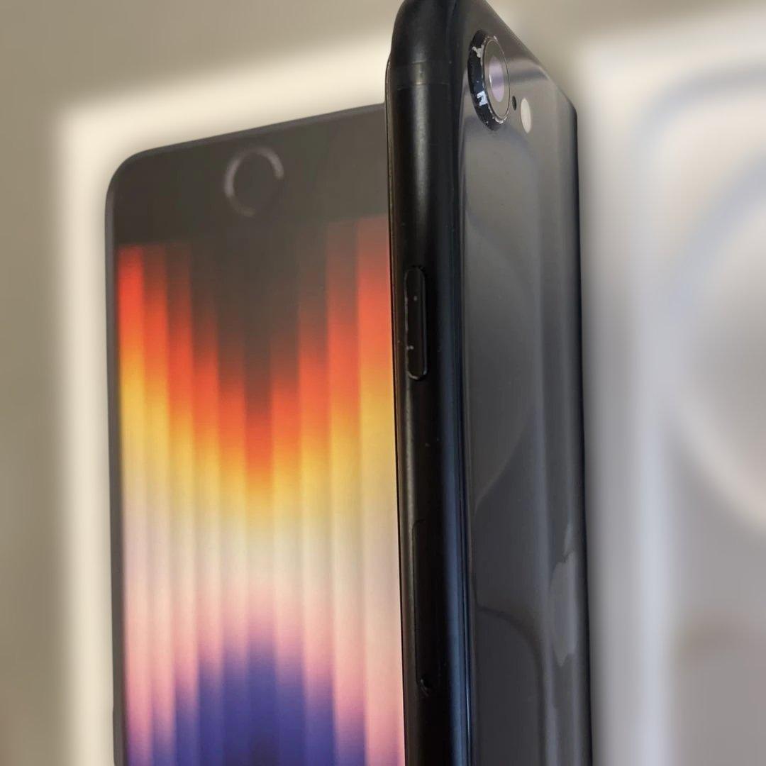 iPhone SE 第3世代　黒　iPhone se