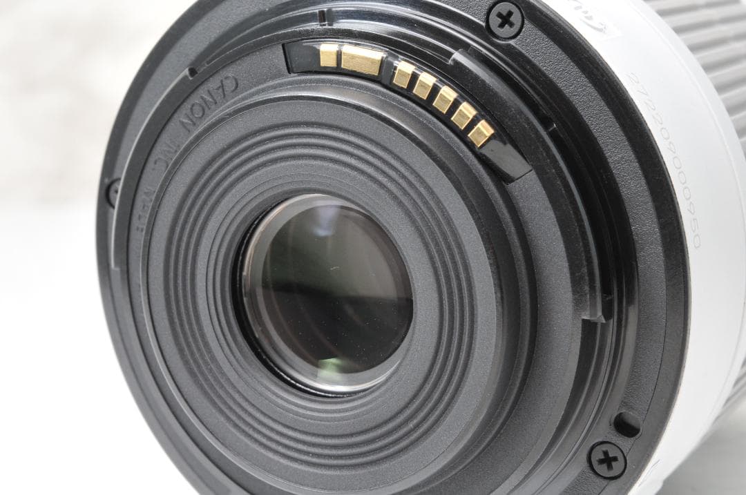 美品 Canon EOS Kiss X7⭐️ショット数1381 ホワイト