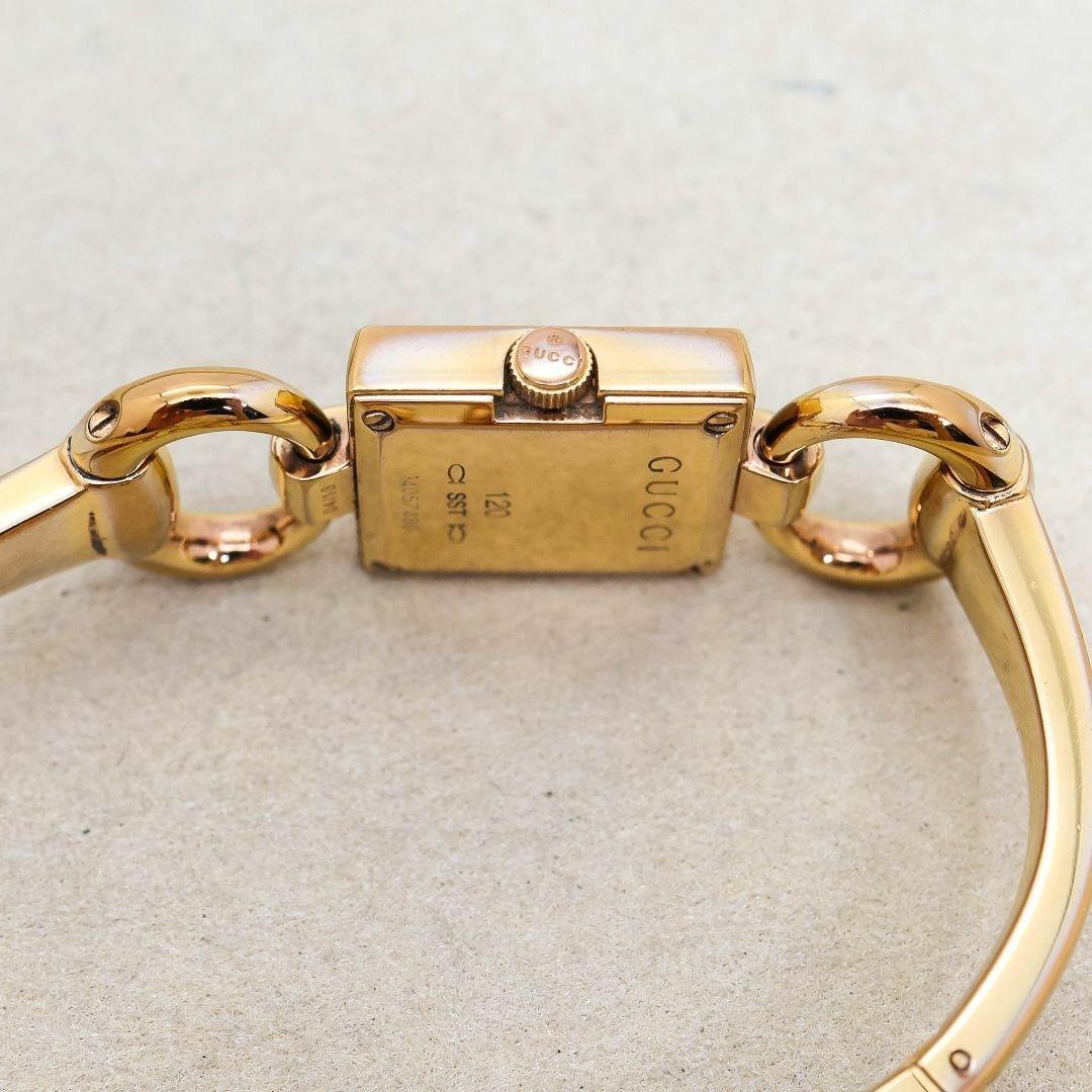 稼働 GUCCI 腕時計 YA120519 ホワイトパール トルナヴォーニ