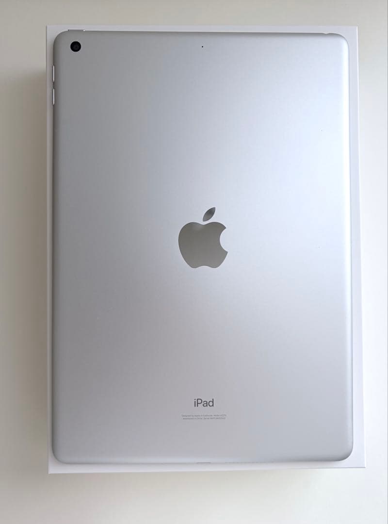 【極美品/バッテリー100%】iPad 第8世代 32GB シルバー