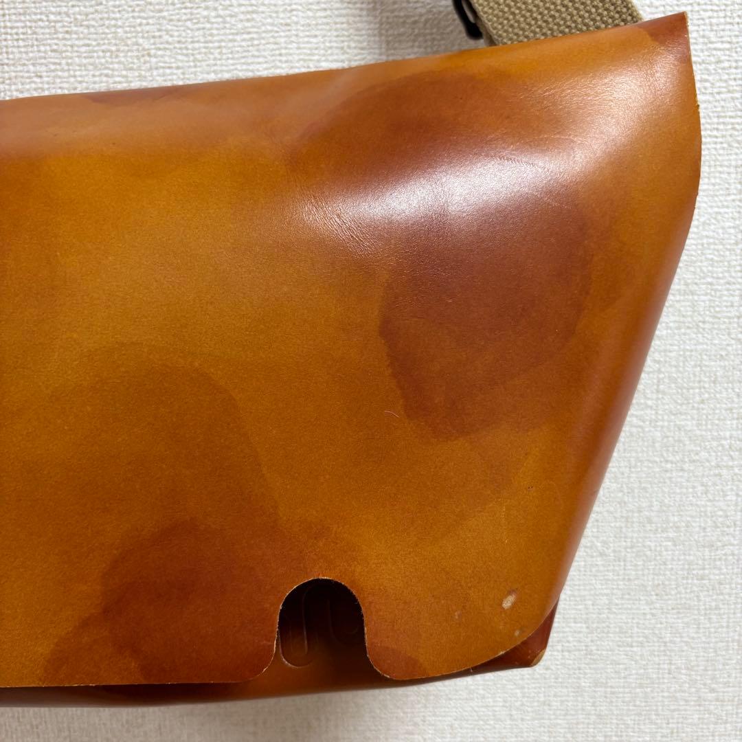 【美品】Uni&co ユニ&コー メッセンジャーバッグ 牛革レザー