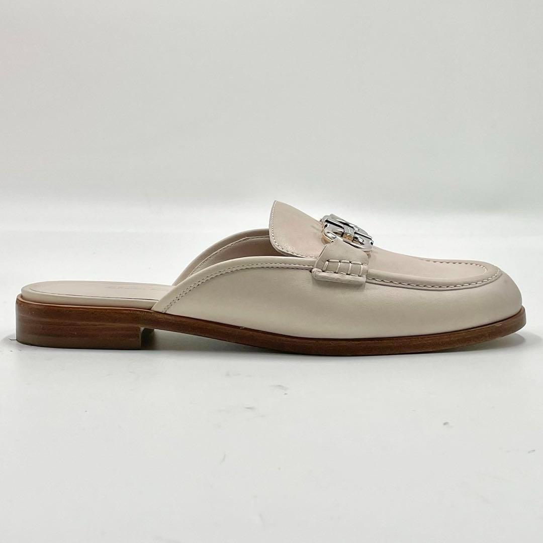 フェラガモ ガンチーニ ミュール パンプス スリッポン ベージュ アイボリー