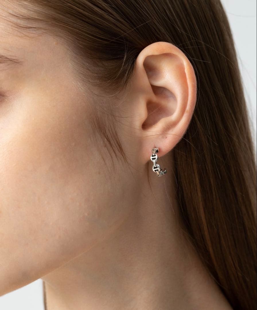 ホーセンブース　MICRO CRESCENT ピアス ロンハーマン