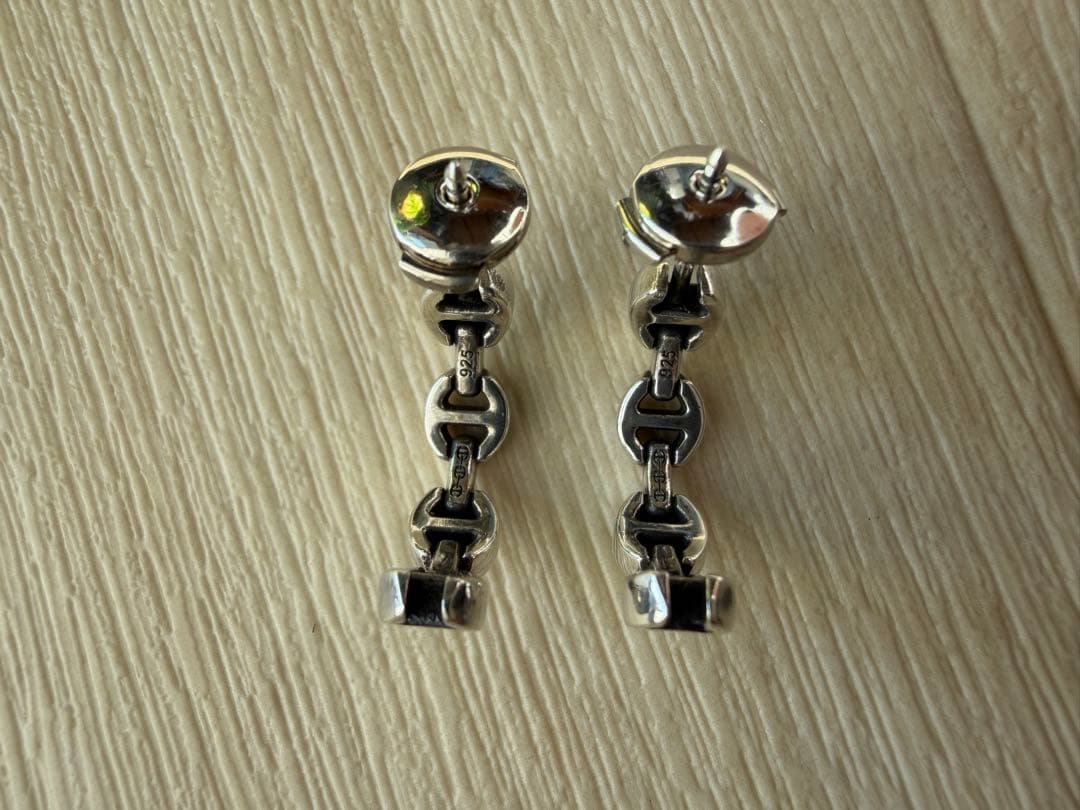 ホーセンブース　MICRO CRESCENT ピアス ロンハーマン