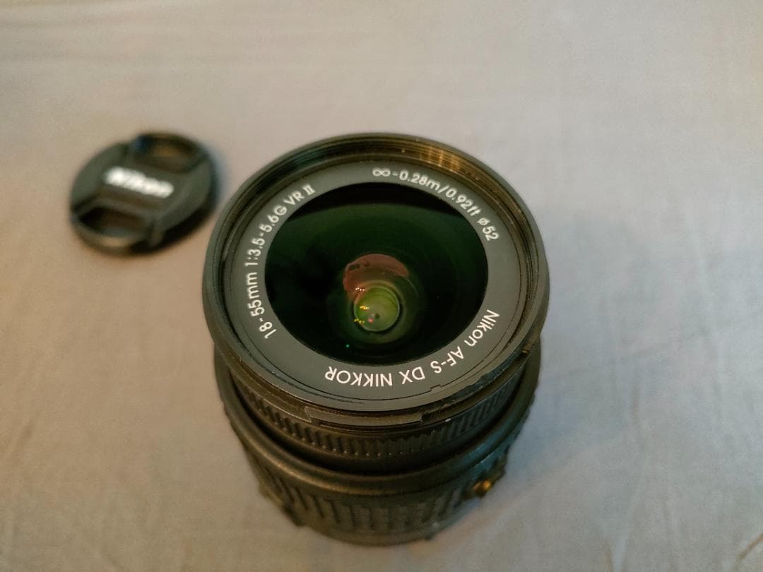 AF-S NIKKOR f/18-55mm　外装に傷あり