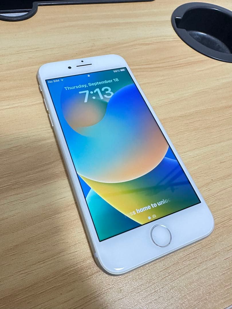 (中古)iPhone 8 SIMフリー 本体 64GB バッテリー 81%