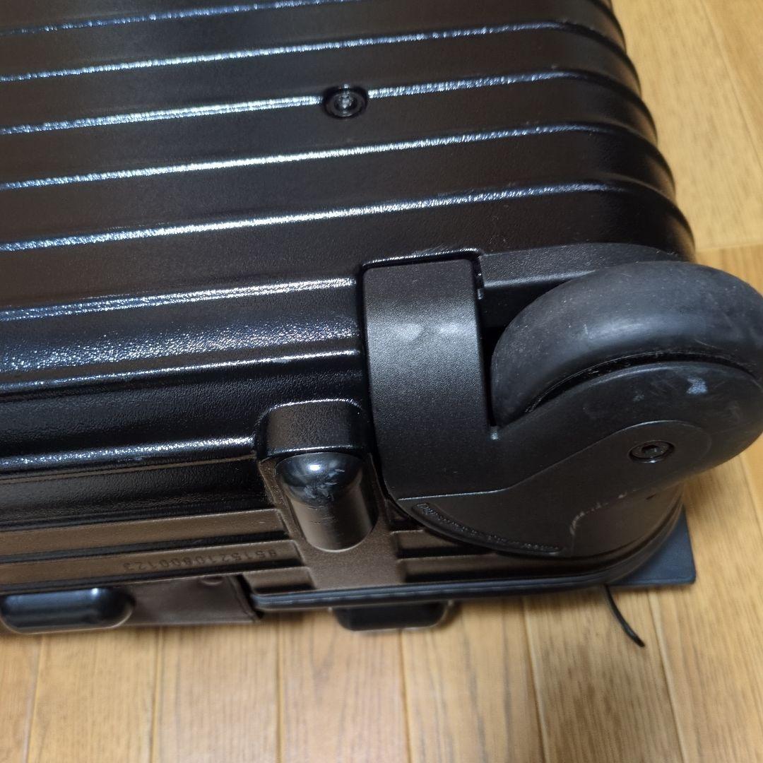 RIMOWA 機内持込　二輪スーツケース　ブラック